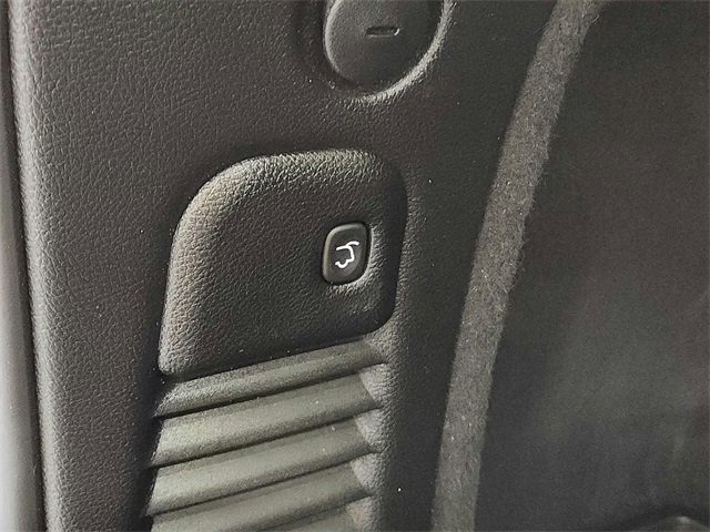 Used 2023 Dodge Durango GT image 38