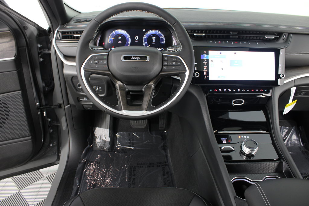 New 2027 Jeep Grand Cherokee 4WD image 11