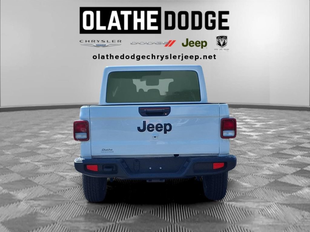 New 2026 Jeep Gladiator Sport AWD/4WD image 23
