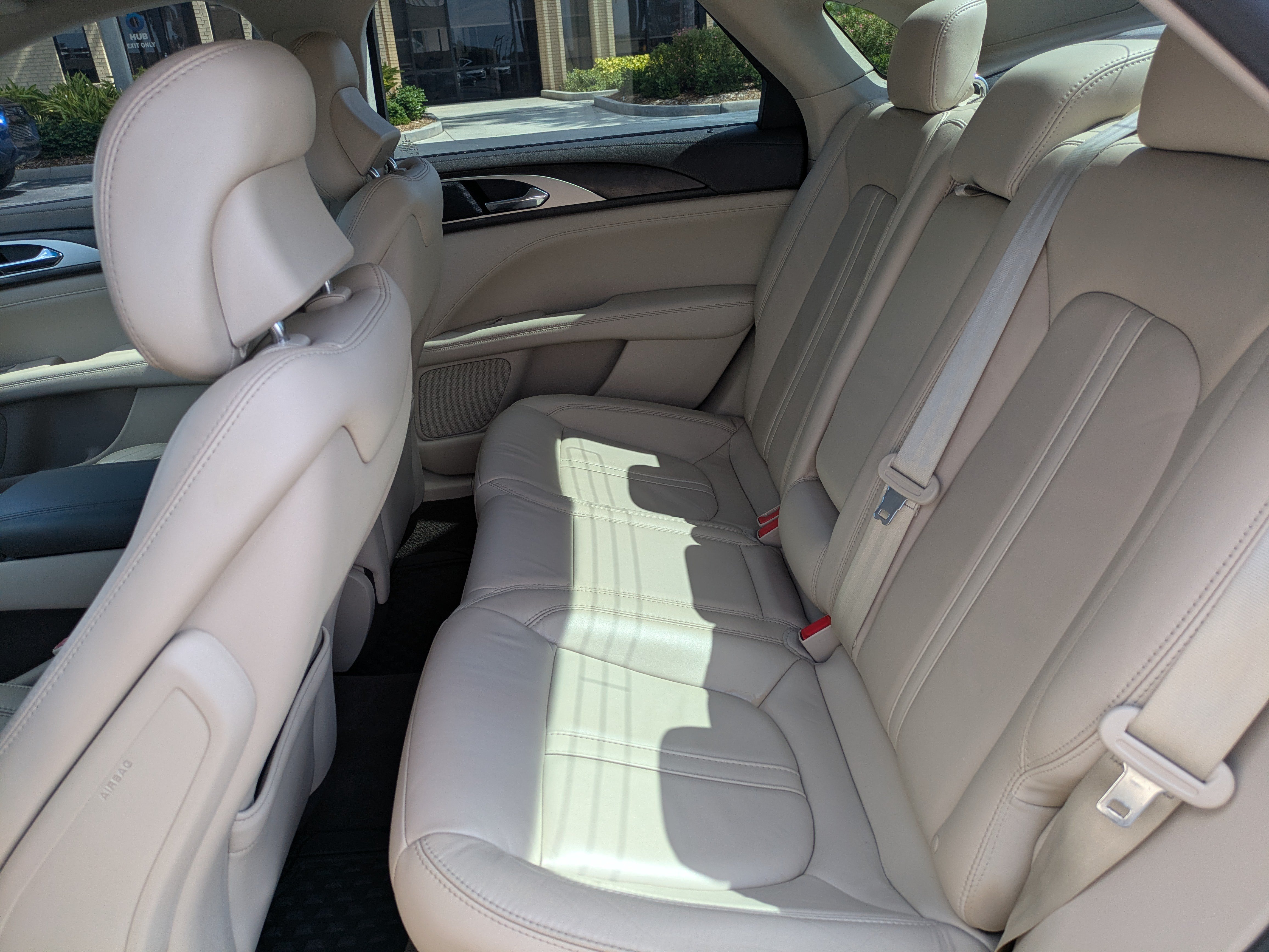 Used 2018 Lincoln MKZ Select w/ Select Plus Package FWD image 10