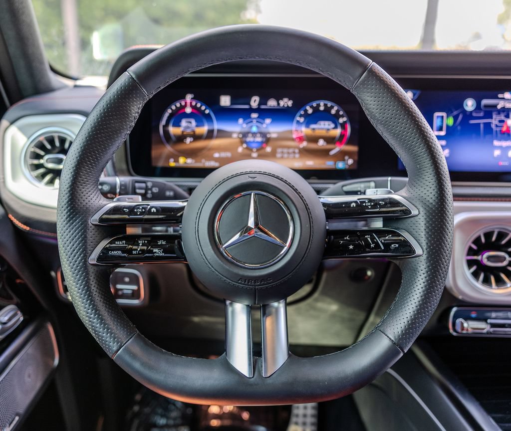 Used 2025 Mercedes-Benz G 550 image 5