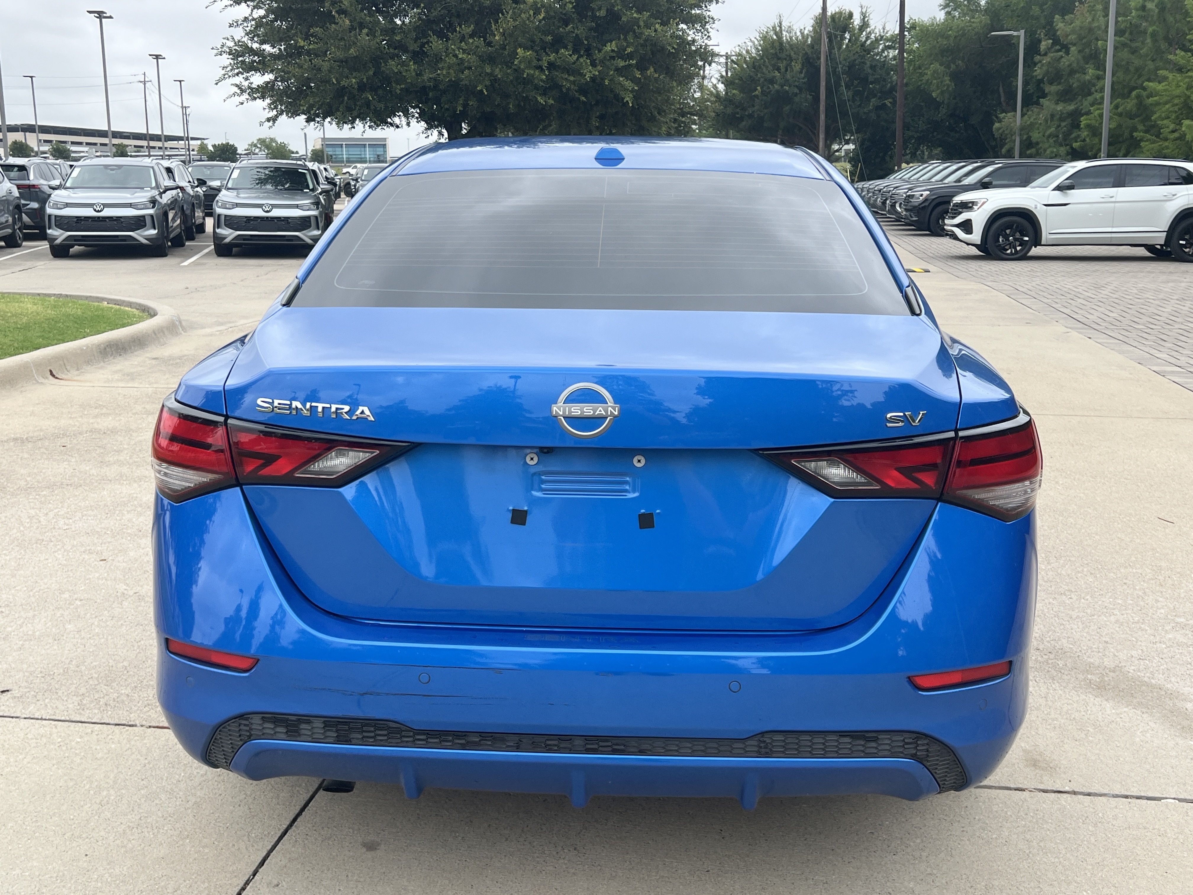 Used 2024 Nissan Sentra SV w/ SV Premium Package FWD image 9