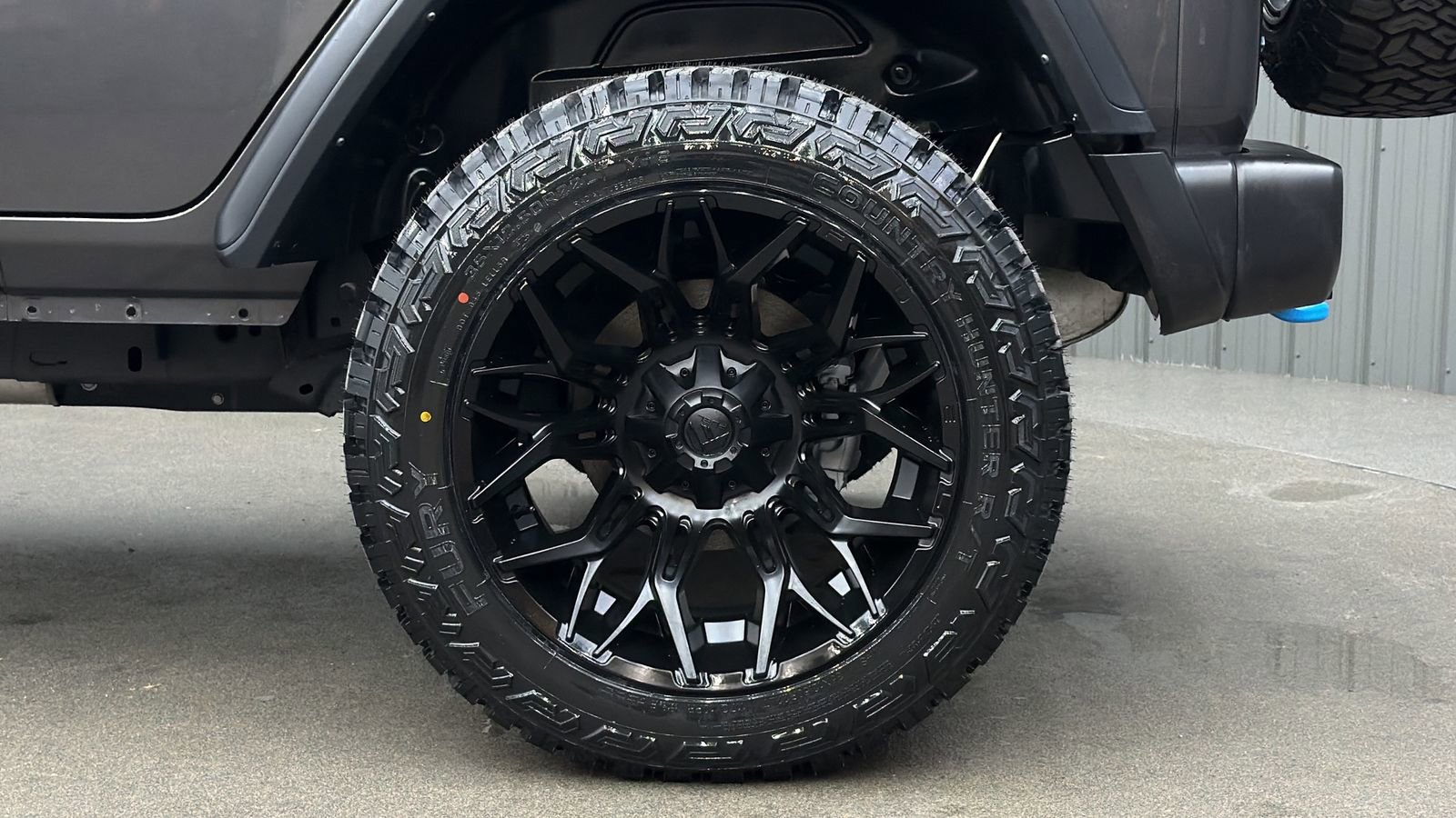 Used 2024 Jeep Wrangler Unlimited image 12