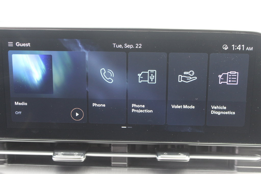 Used 2024 Hyundai Kona SEL FWD image 25