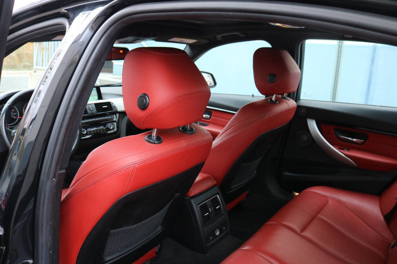 Used 2016 BMW 340i xDrive Sedan image 15