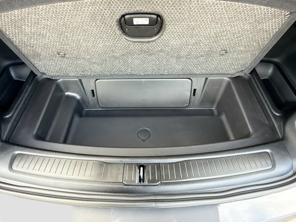 Used 2025 Jeep Grand Cherokee L Laredo RWD image 30
