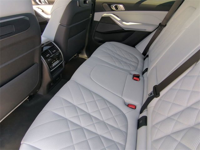 New 2026 BMW X5 xDrive40i w/ M Sport Package image 17