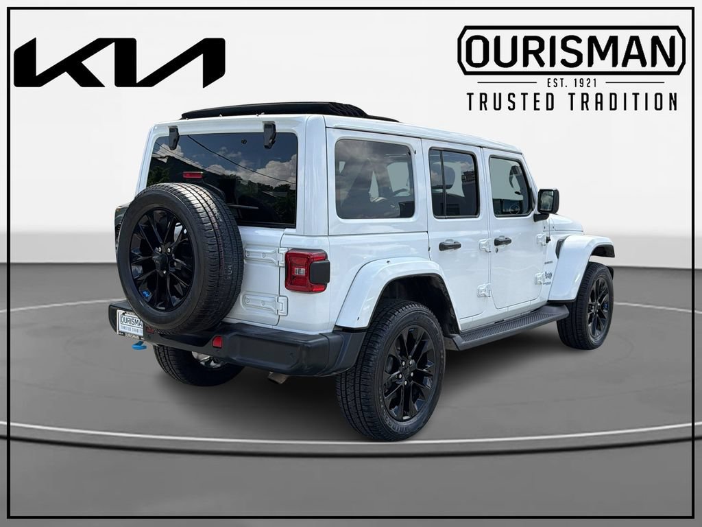 Used 2022 Jeep Wrangler Unlimited Sahara w/ Safety Group AWD/4WD image 4