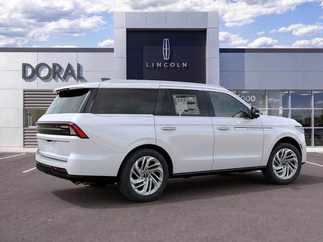 New 2027 Lincoln Navigator Reserve RWD image 6