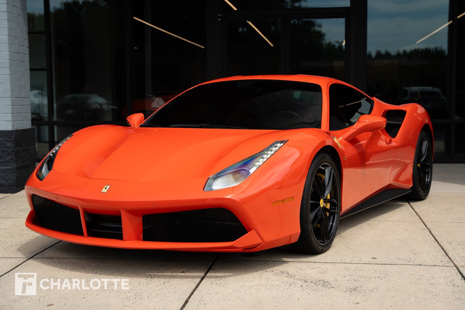 Used 2016 Ferrari 488 GTB RWD image 6