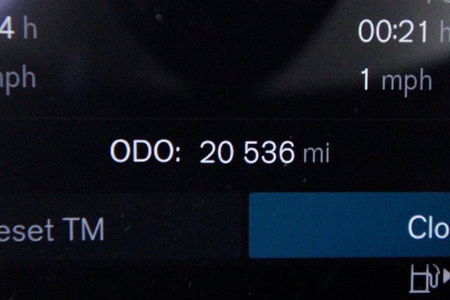 Certified 2024 Volvo XC90 B6 Plus image 5