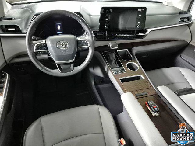 Certified 2024 Toyota Sienna XLE FWD image 10