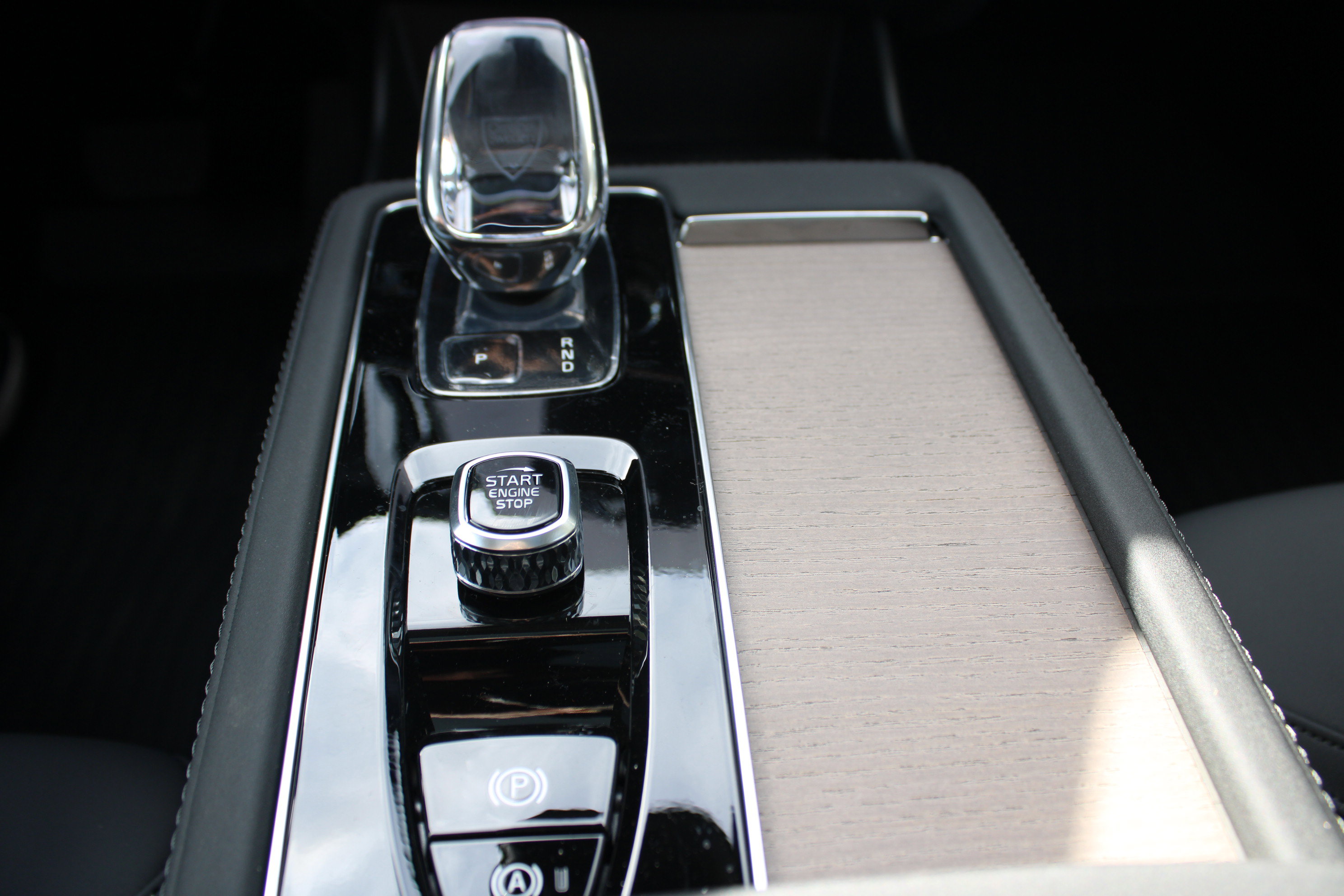 New 2026 Volvo XC90 B6 Plus w/ Protection Package Premier AWD/4WD image 27