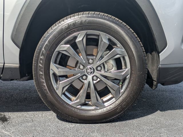 Used 2025 Toyota RAV4 Limited w/ Advanced Technology Package image 11