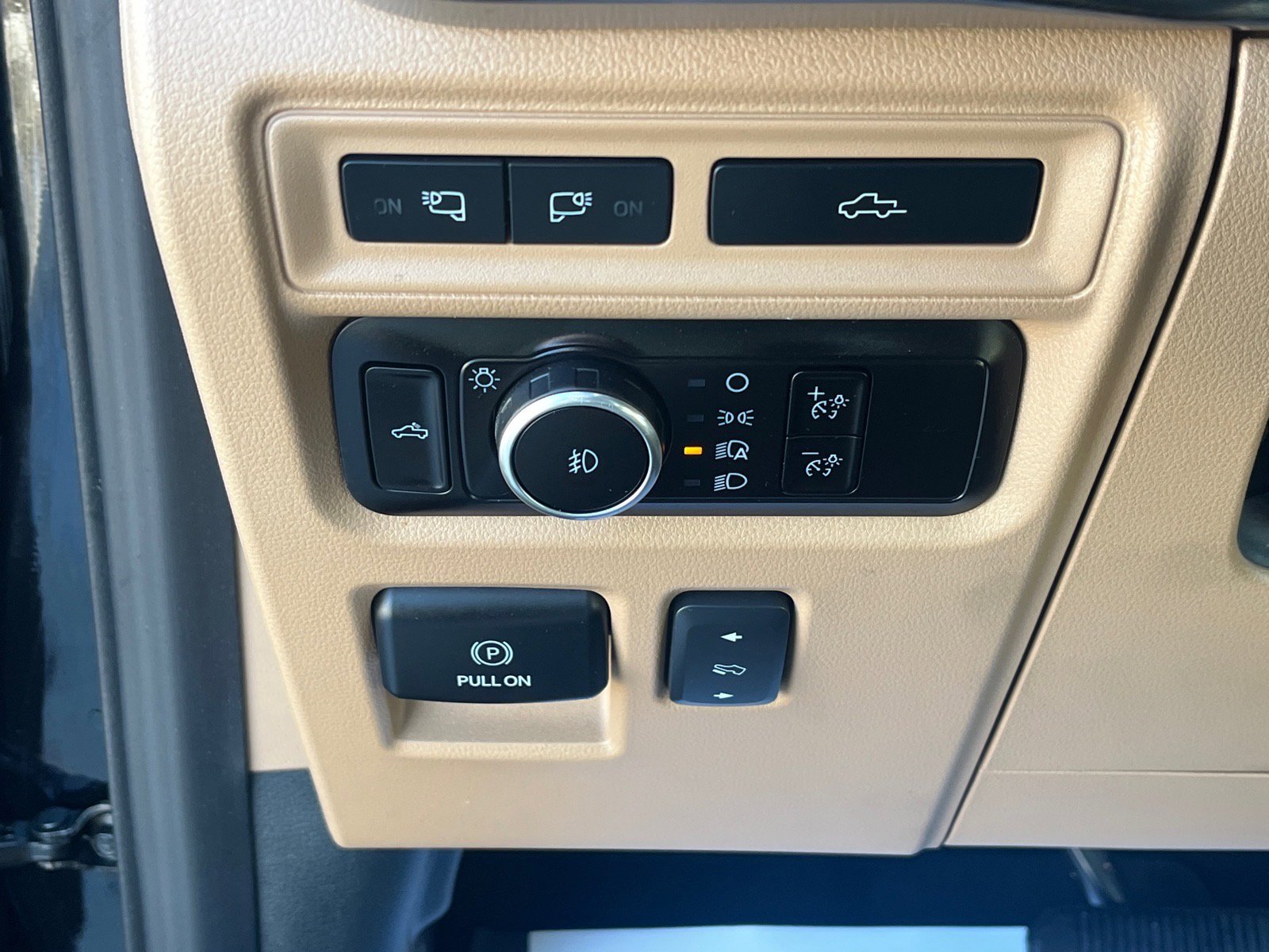Certified 2023 Ford F150 Lariat w/ Equipment Group 502A High AWD/4WD image 18