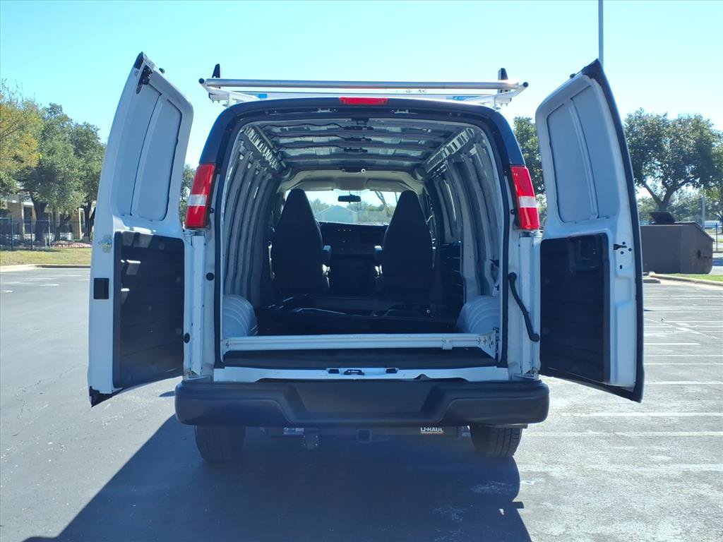 Used 2025 Chevrolet Express 2500 Extended w/ Driver Convenience Package RWD image 17