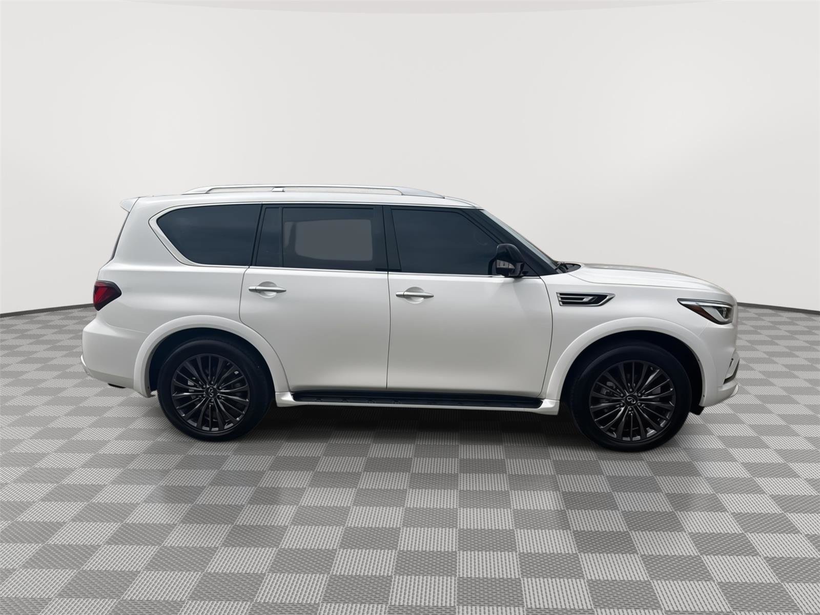 Used 2023 INFINITI QX80 Premium Select w/ Cargo Package AWD/4WD image 5