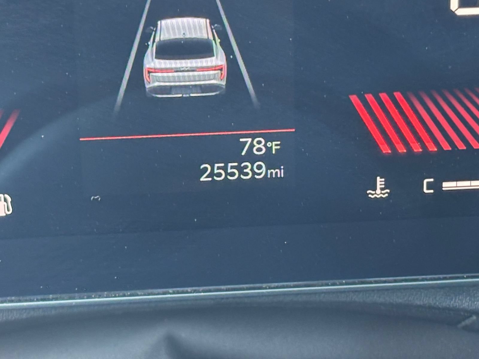 Used 2025 Kia K4 FWD image 42