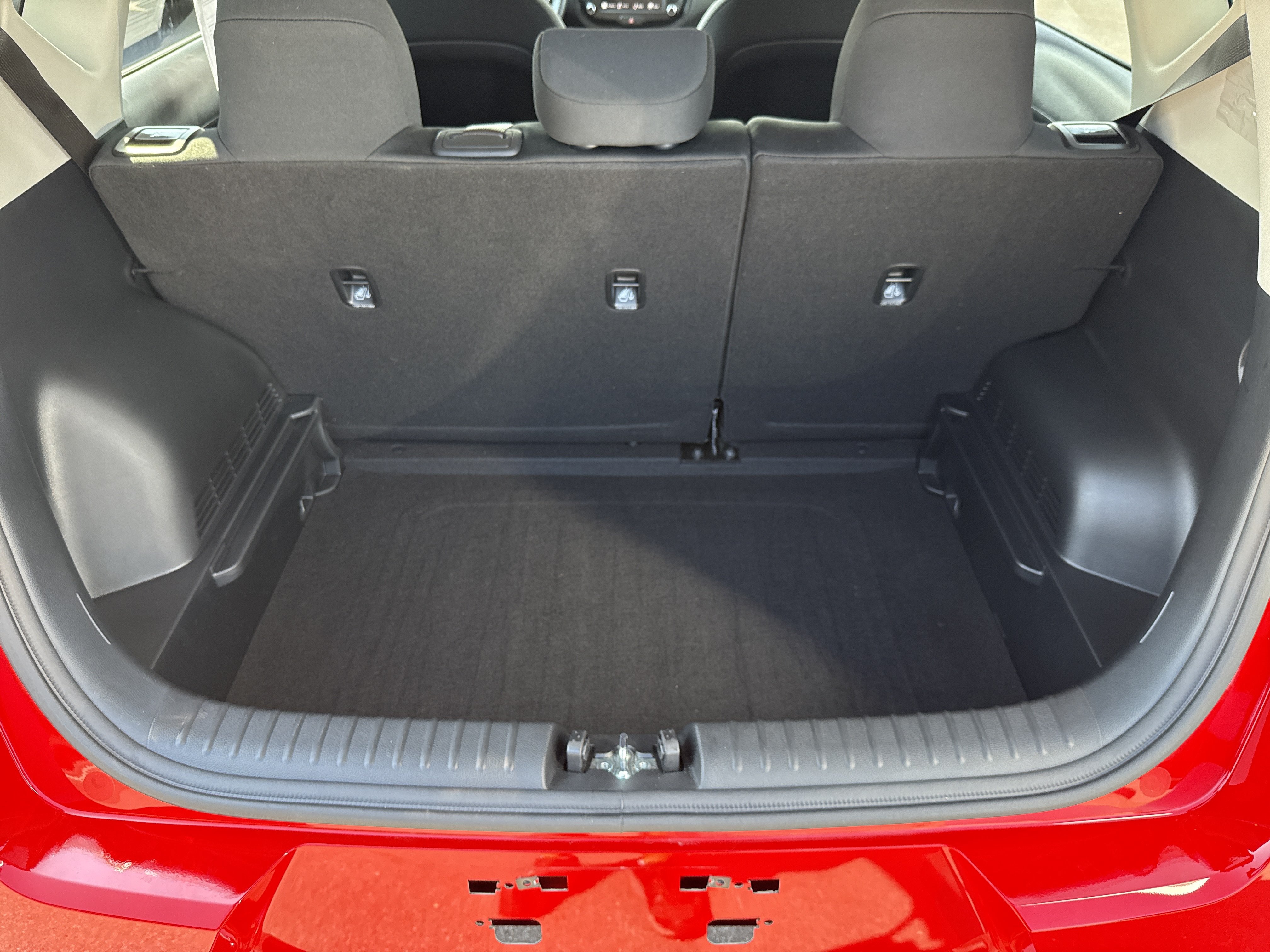 Certified 2025 Kia Soul LX w/ LX Technology Package FWD image 5