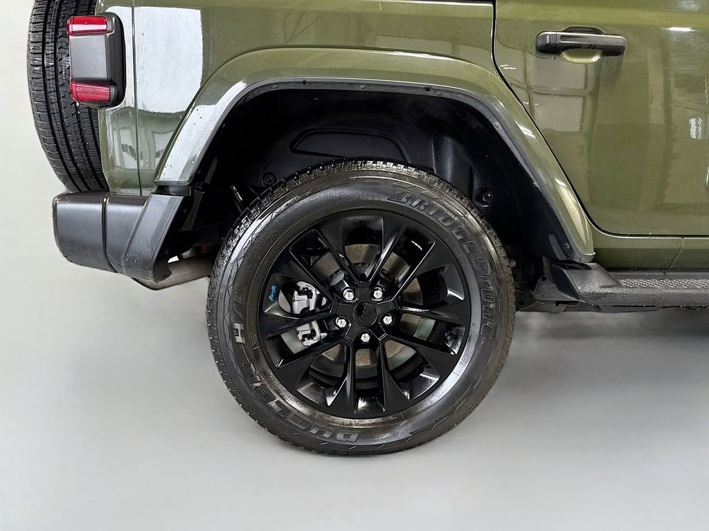 Used 2023 Jeep Wrangler Unlimited Sahara w/ Cold Weather Group image 11