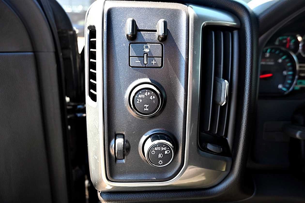 Used 2016 Chevrolet Silverado 1500 LT w/ All Star Edition AWD/4WD image 18