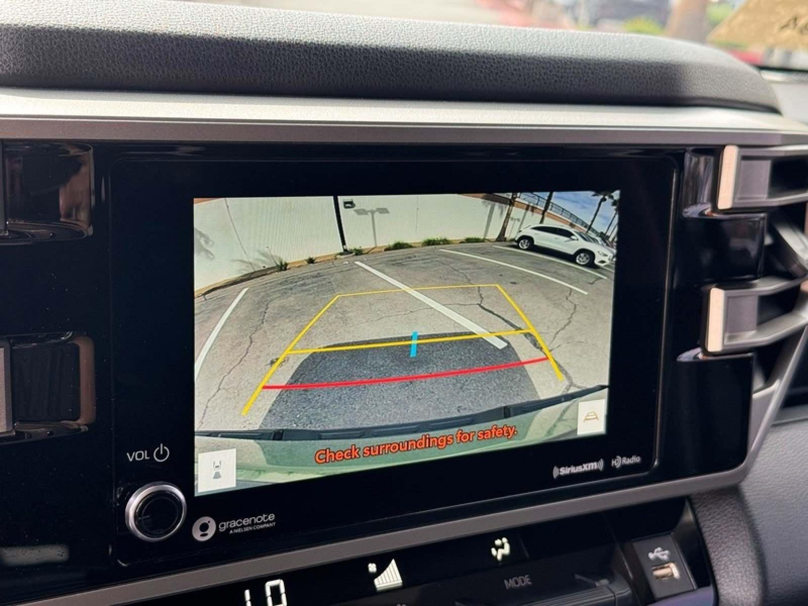 Used 2022 Toyota Tundra SR5 w/ SR5 Convenience Package AWD/4WD image 27