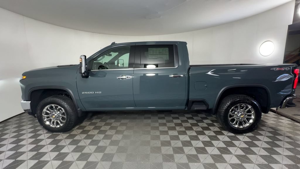 New 2026 Chevrolet Silverado 2500 LTZ w/ LTZ Convenience Package AWD/4WD image 6