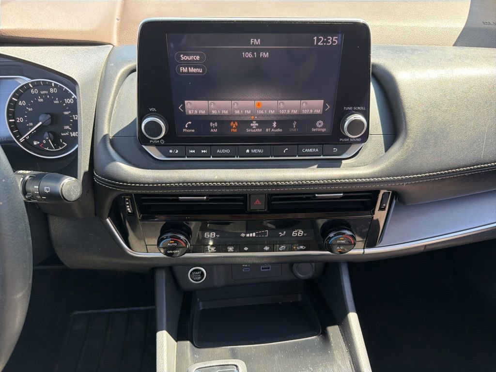 Used 2023 Nissan Rogue SV image 25