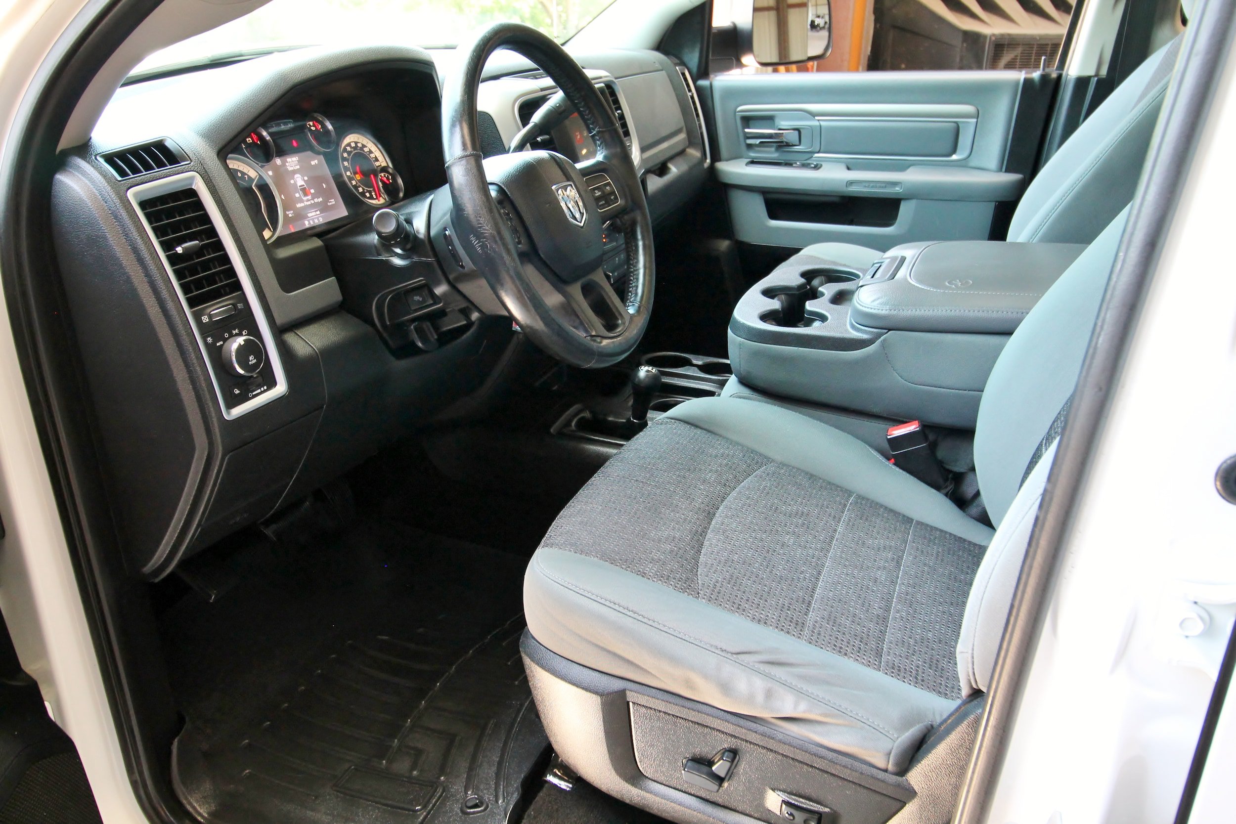 Used 2014 RAM 2500 Power Wagon w/ Luxury Group AWD/4WD image 21