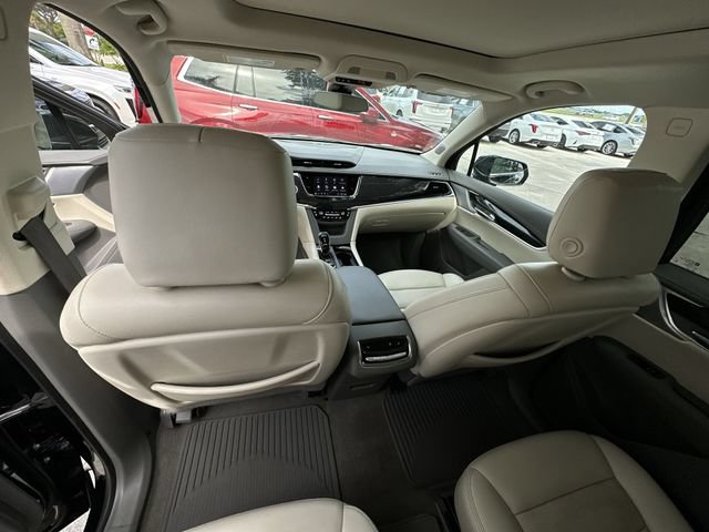 Certified 2023 Cadillac XT6 Premium Luxury FWD image 32
