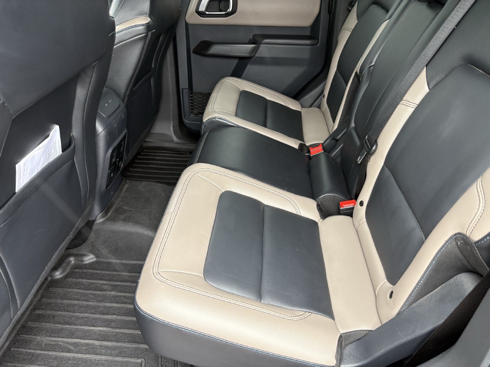 Certified 2024 Ford Bronco Wildtrak AWD/4WD image 21