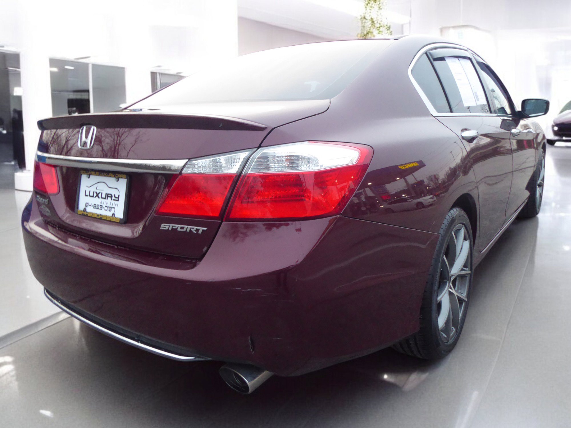 Used 2015 Honda Accord Sport image 10