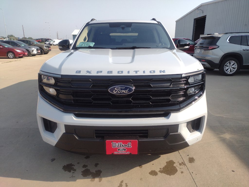 New 2025 Ford Expedition Max Active image 3