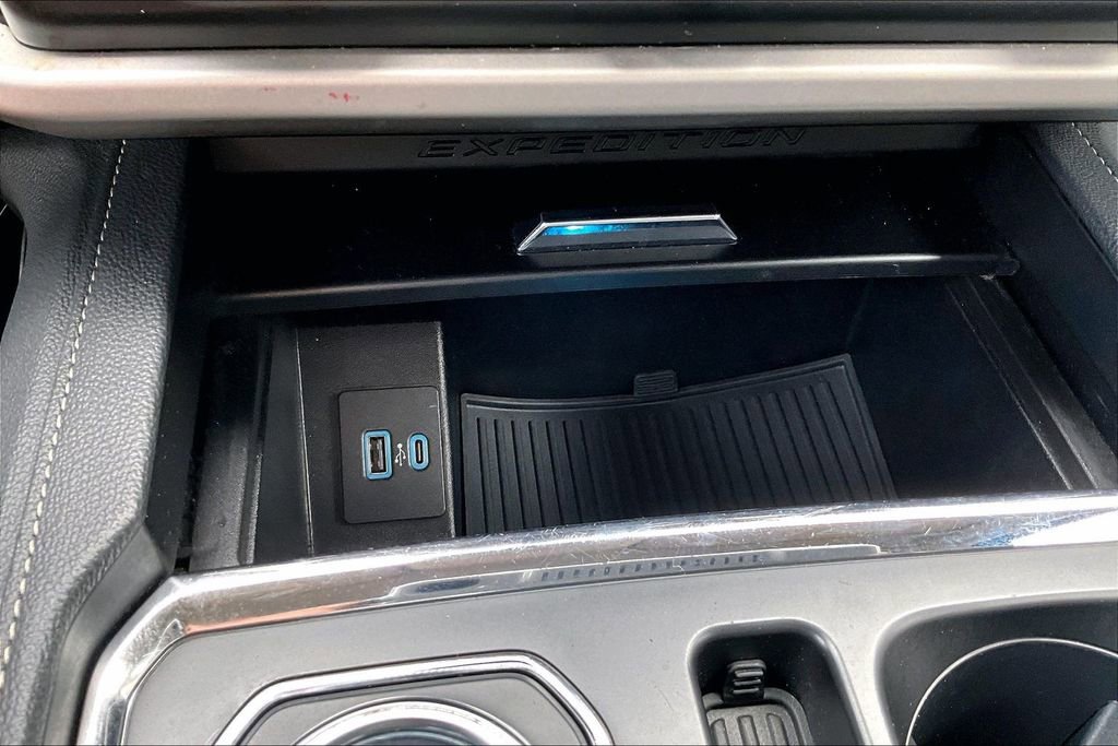 Used 2024 Ford Expedition Max XLT image 37