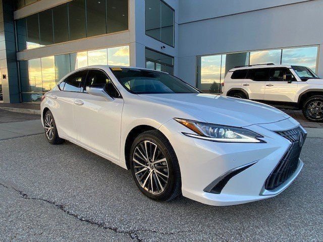 Used 2023 Lexus ES 350 w/ Premium Package image 8