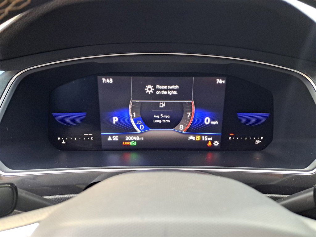 Used 2022 Volkswagen Tiguan SE image 16