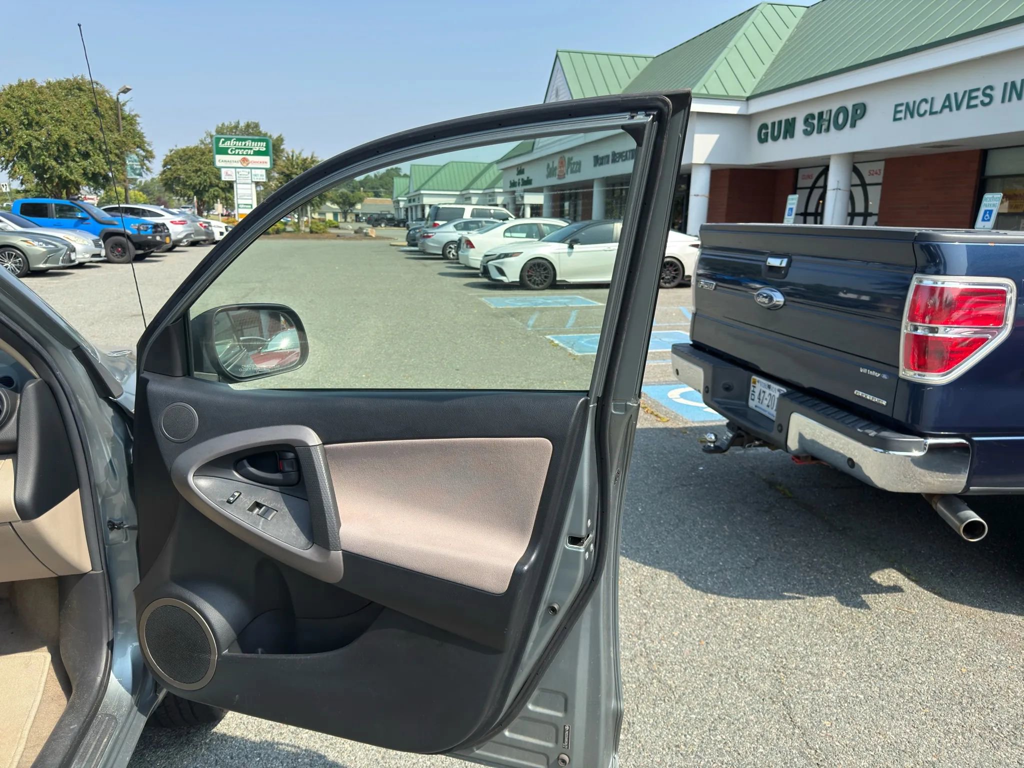 Used 2008 Toyota RAV4 2WD image 9