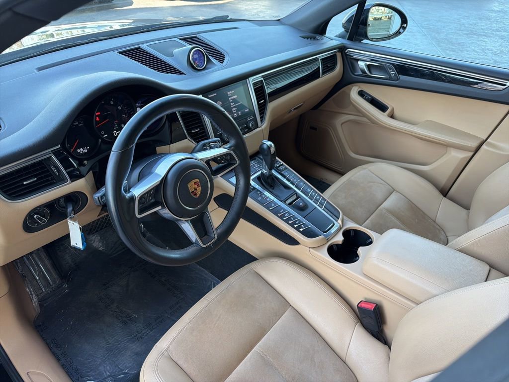 Used 2018 Porsche Macan Sport Edition image 10