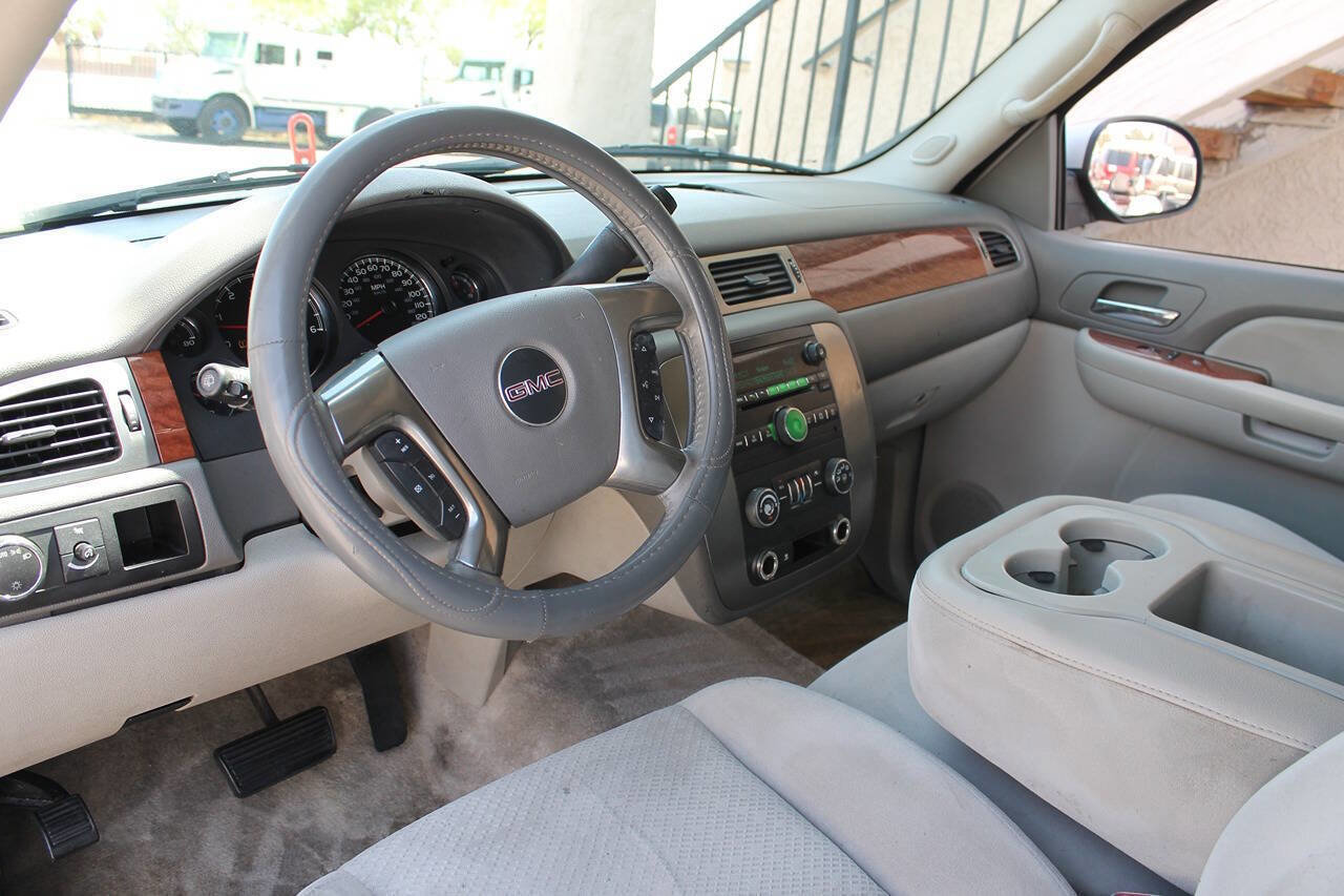 Used 2007 GMC Yukon SLE RWD image 19