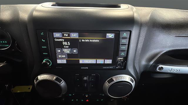 Used 2016 Jeep Wrangler Unlimited Sahara w/ Dual Top Group image 13