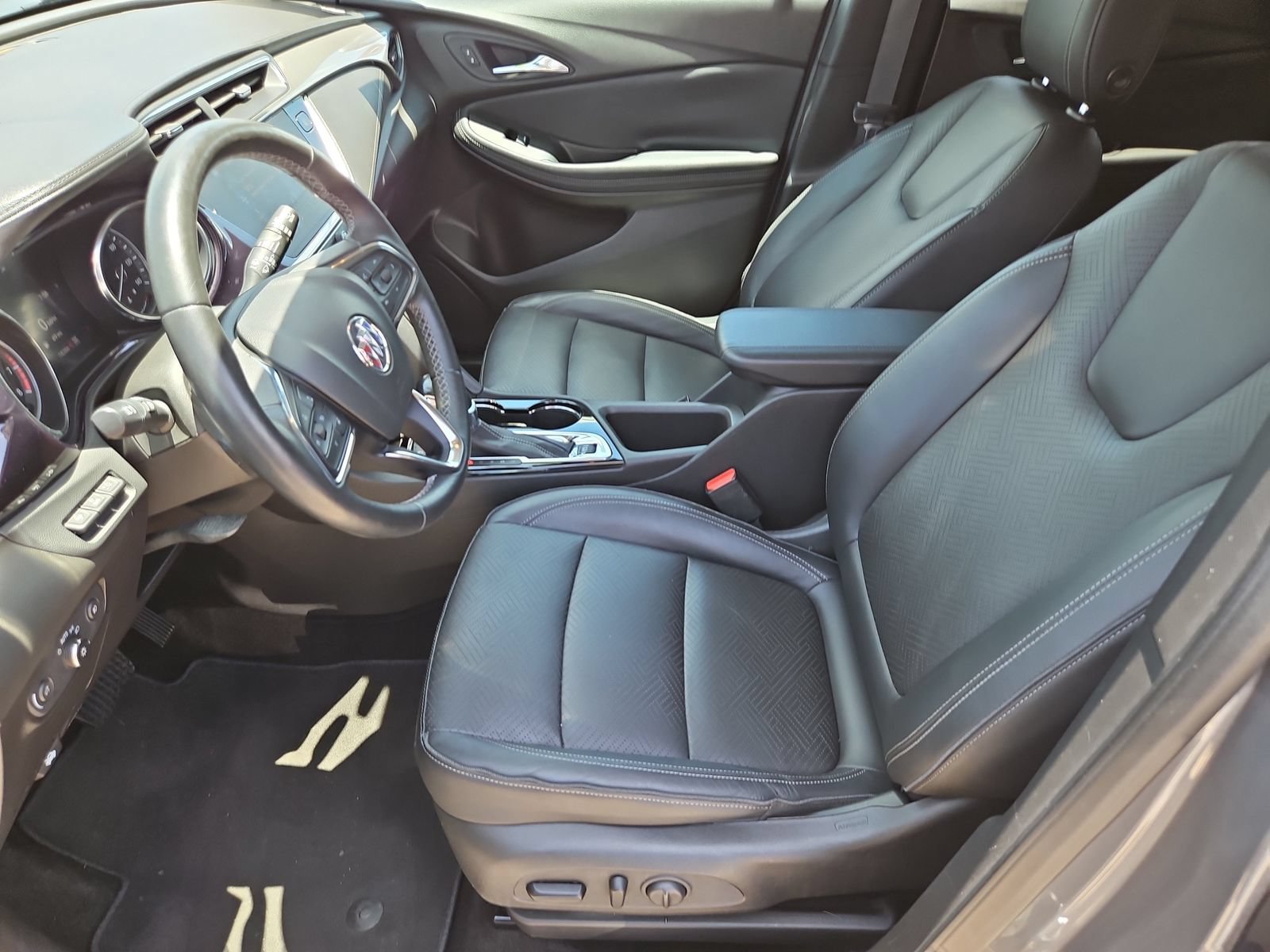 Used 2021 Buick Encore GX Essence w/ Advanced Technology Package AWD/4WD image 13