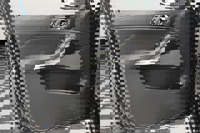 New 2026 BMW X5 xDrive50e w/ Premium Package image 22