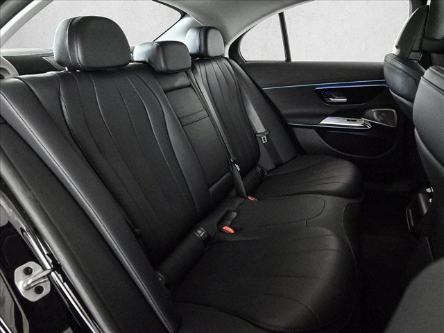 Used 2024 Mercedes-Benz E 450 4MATIC Sedan image 22
