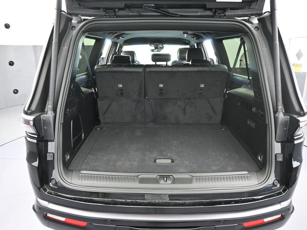 New 2026 Jeep Grand Wagoneer L Limited AWD/4WD image 36