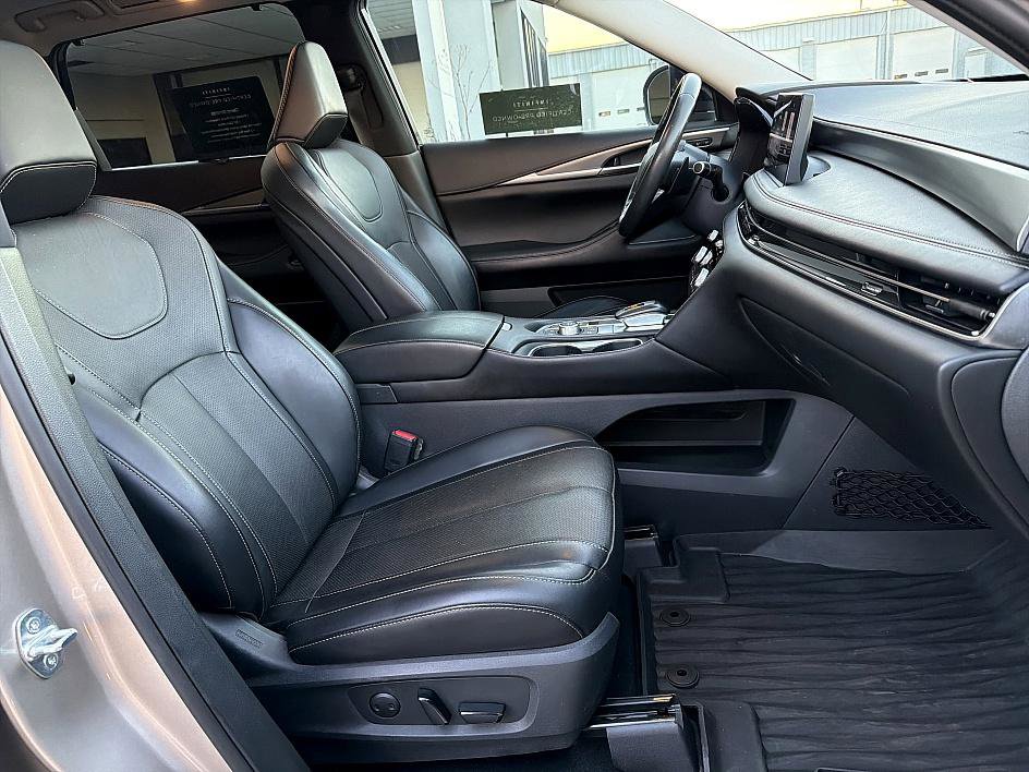 Certified 2023 INFINITI QX60 Luxe w/ Cargo Package image 20