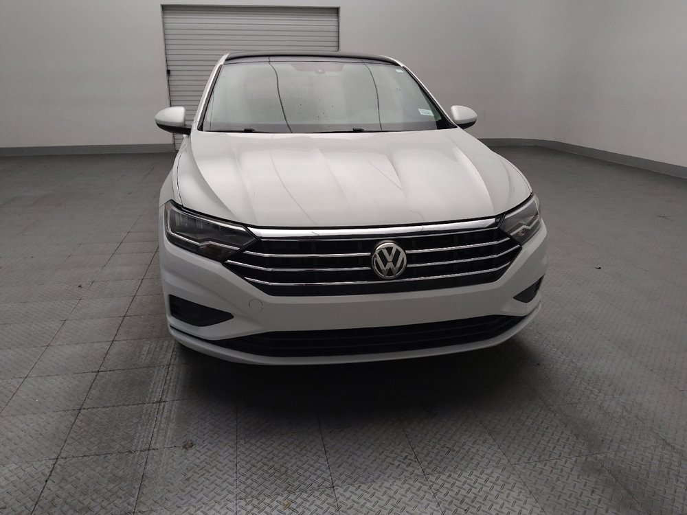 Used 2019 Volkswagen Jetta SE w/ Cold Weather Package FWD image 14