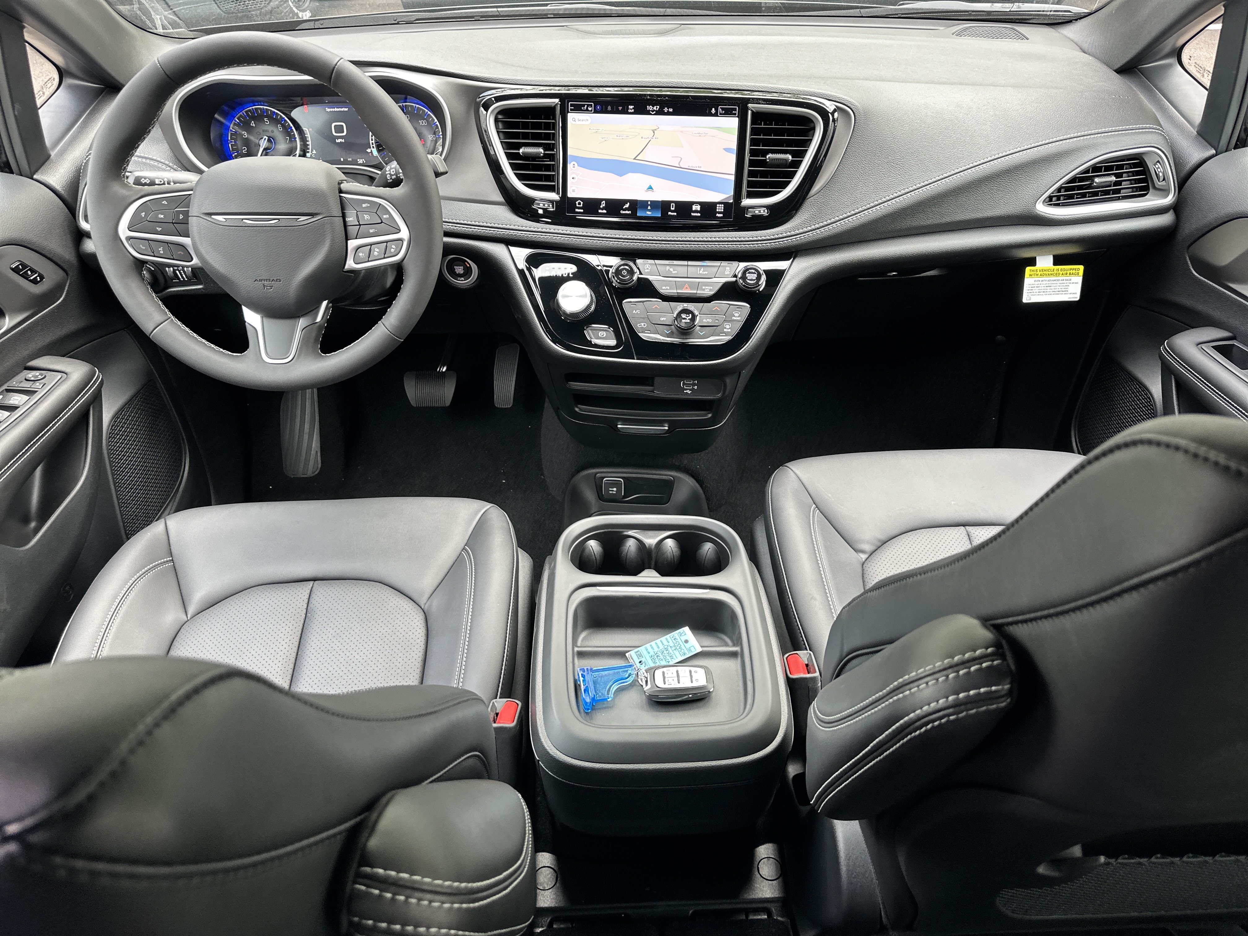New 2027 Chrysler Pacifica Select w/ Family Tech Group FWD image 30