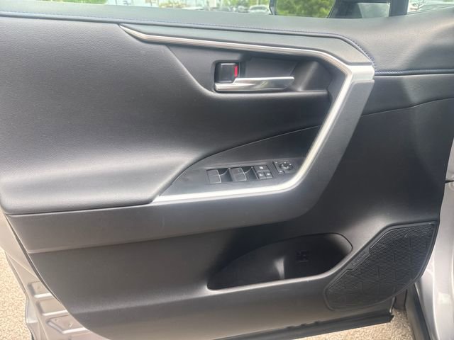 Used 2021 Toyota RAV4 XSE AWD/4WD image 12