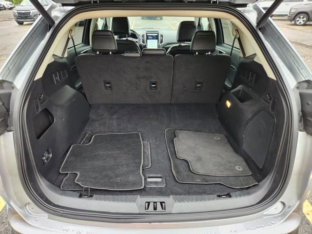 Used 2024 Ford Edge Titanium image 15