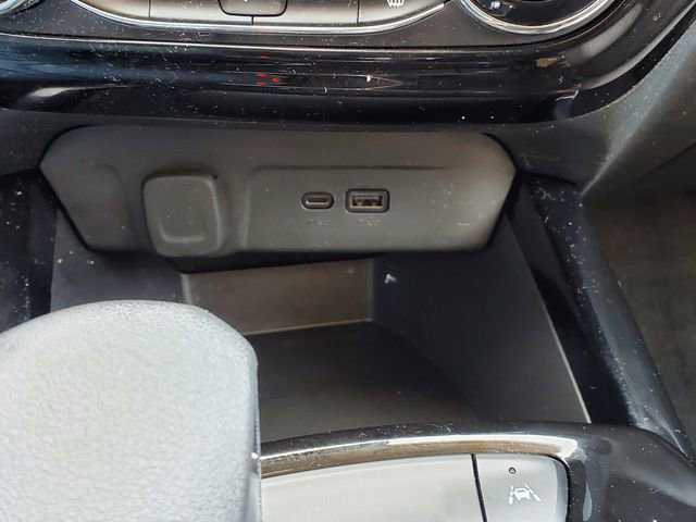 Certified 2024 Chevrolet Trax LT w/ Driver Confidence Package image 32